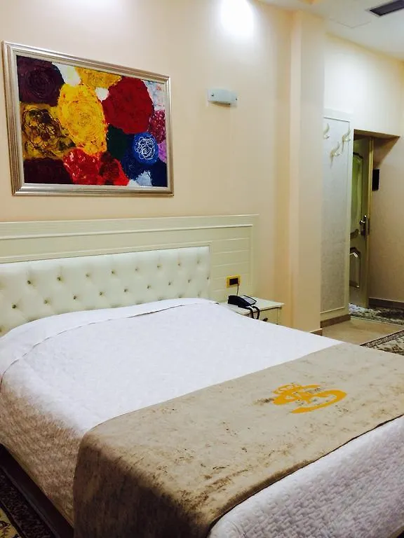 Hotel Boutique Las Tirana 5*,